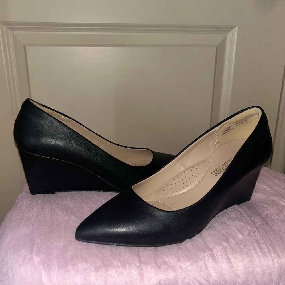 SHEIN Black Wedge Heels